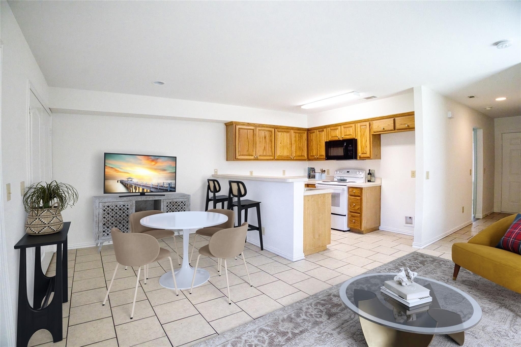 1708 S Waco Street - Photo 10
