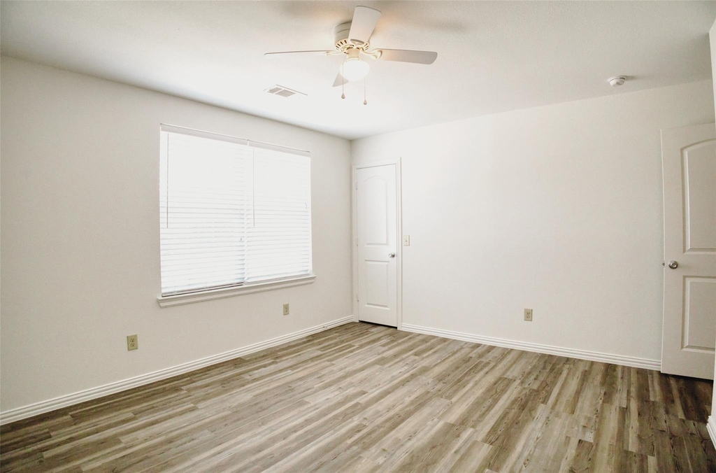 1708 S Waco Street - Photo 25