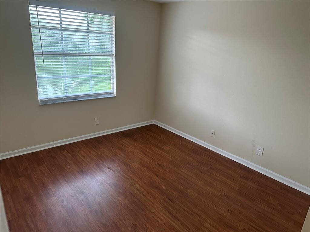 4400 Crystal Lake Drive - Photo 5