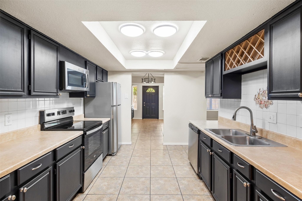 2804 Spring Valley Drive - Photo 8