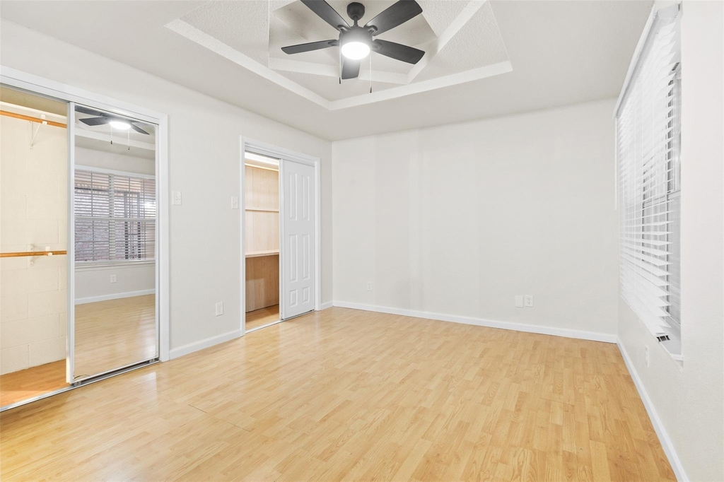 2804 Spring Valley Drive - Photo 14