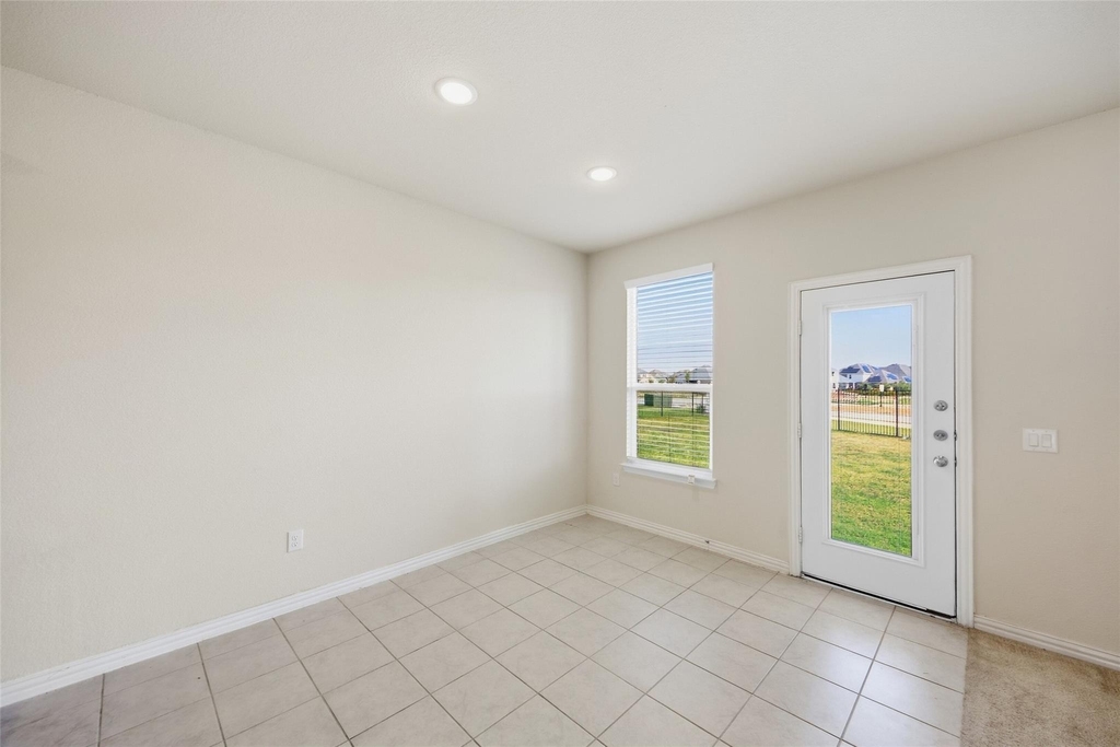 1805 Nelson Street - Photo 11