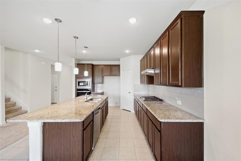 1805 Nelson Street - Photo 10
