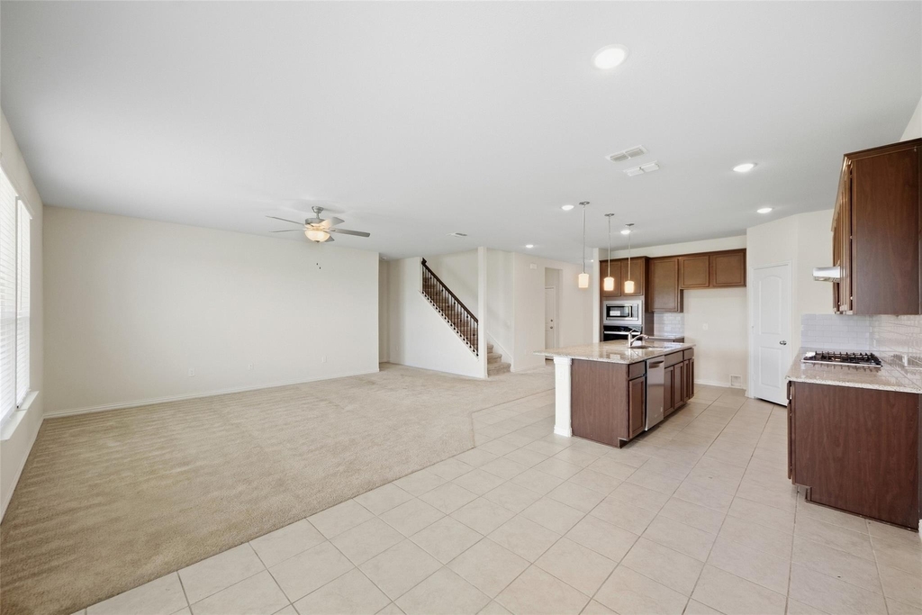 1805 Nelson Street - Photo 9