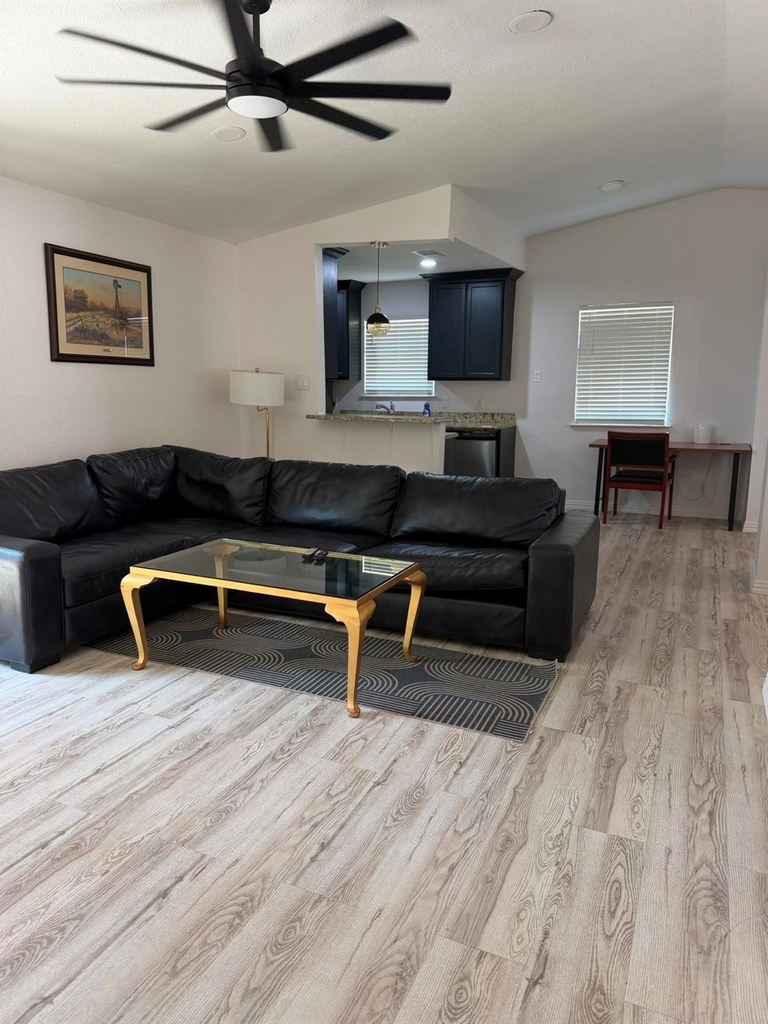 3932 Sun Valley Court - Photo 6