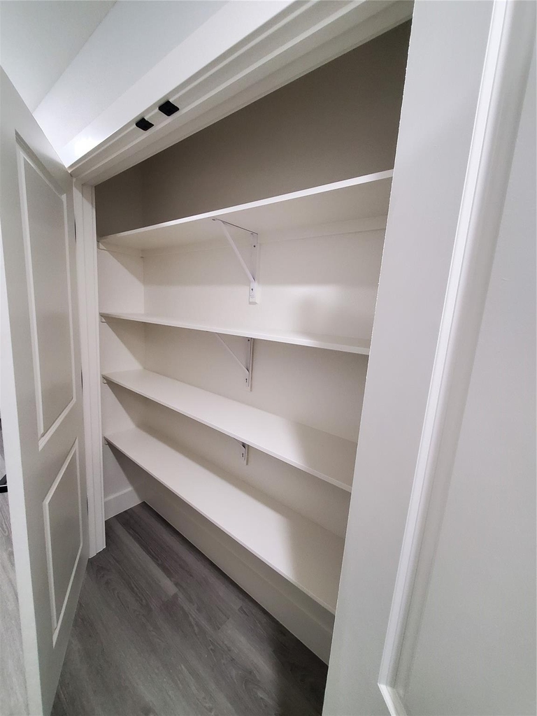 612 E 3rd Street - Photo 6