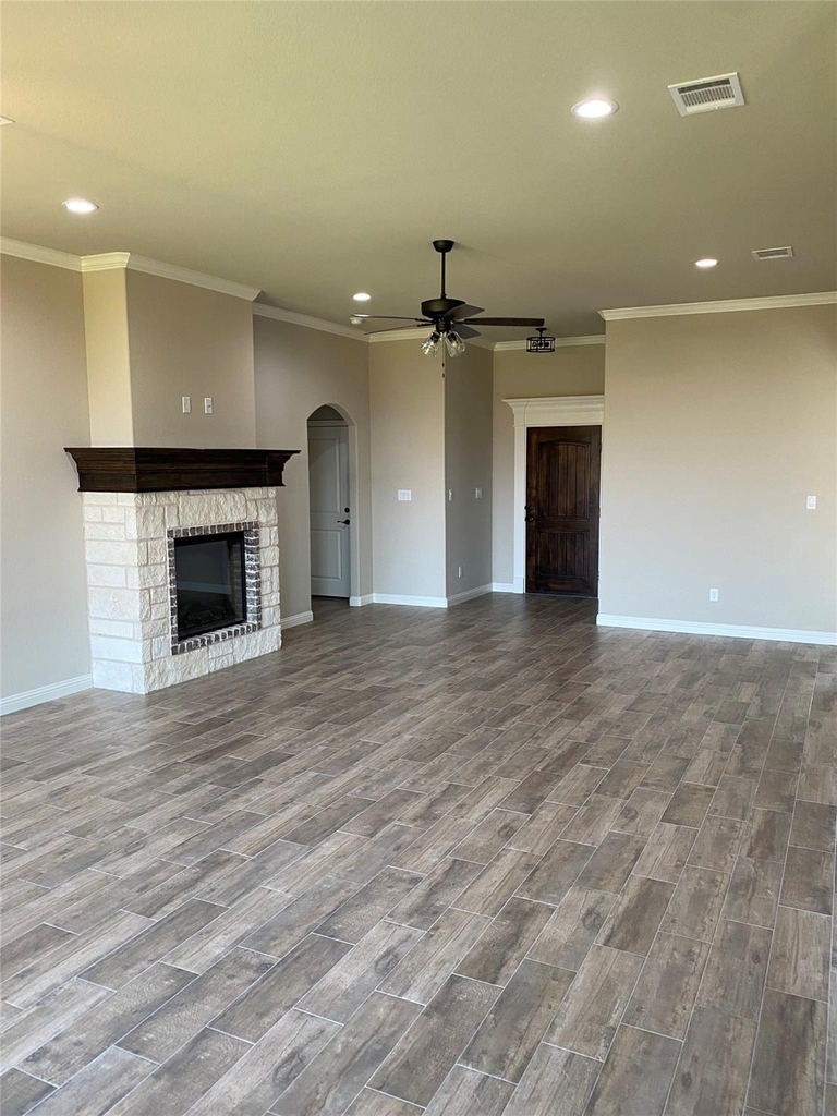 3005 Promenade Drive - Photo 2