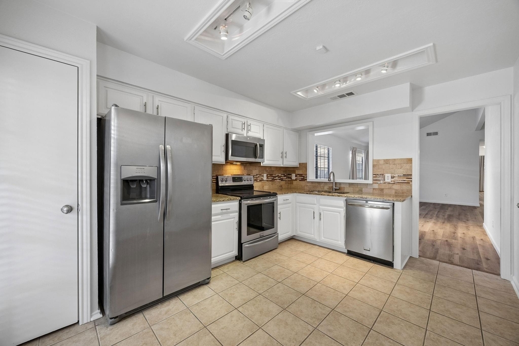 6238 Winton Street - Photo 3
