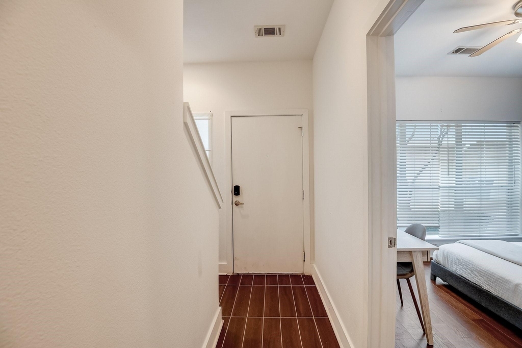 1606 Tribeca Way - Photo 1
