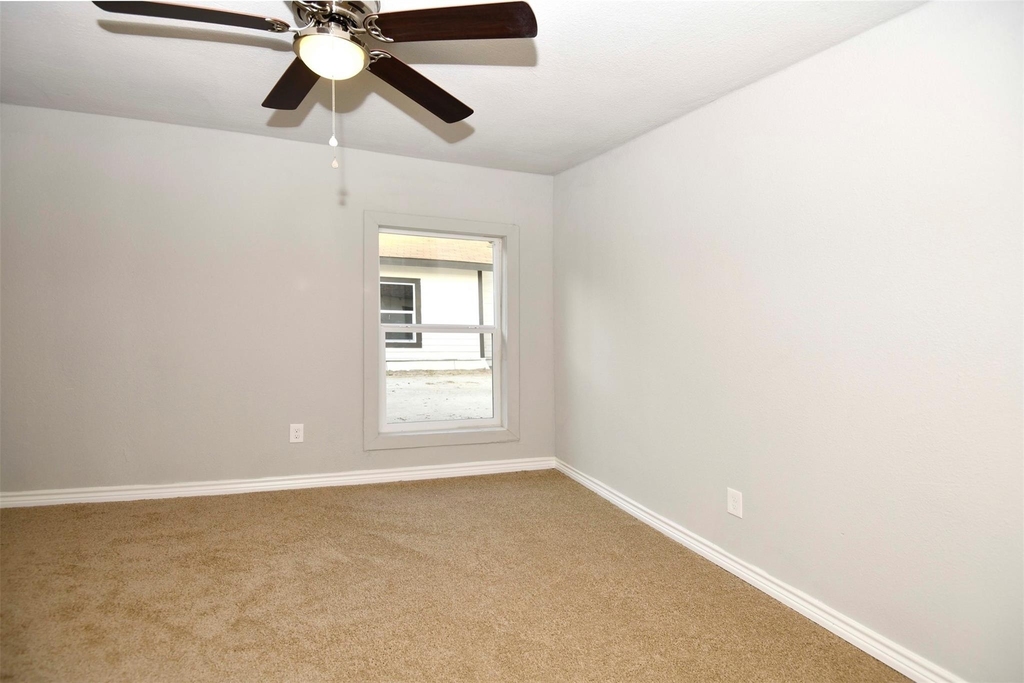 814 N Kentucky Street - Photo 6