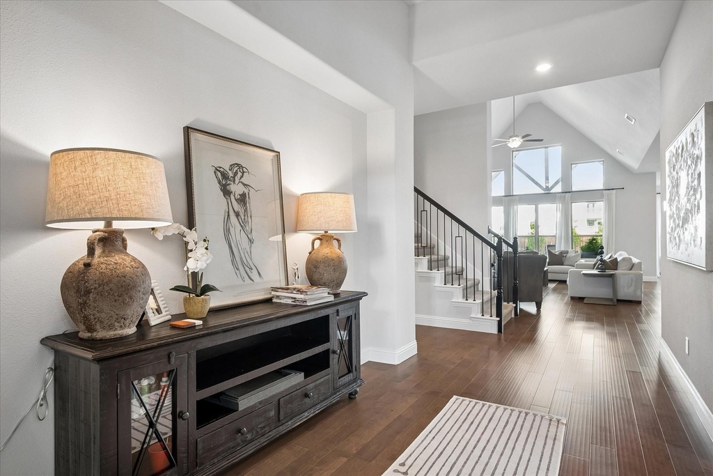 11828 Prudence Drive - Photo 3