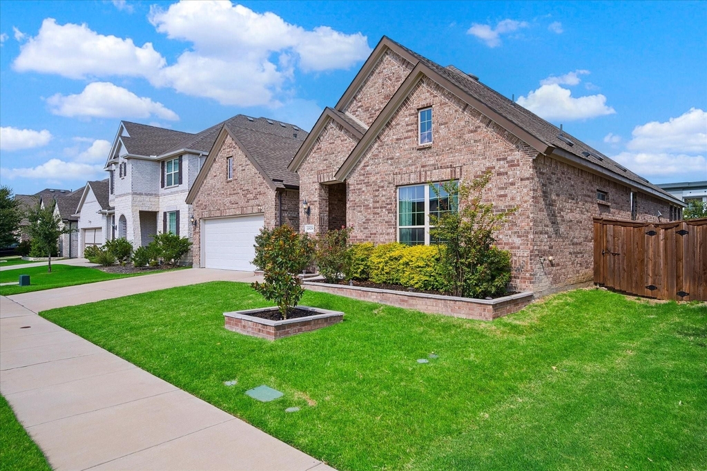 11828 Prudence Drive - Photo 1