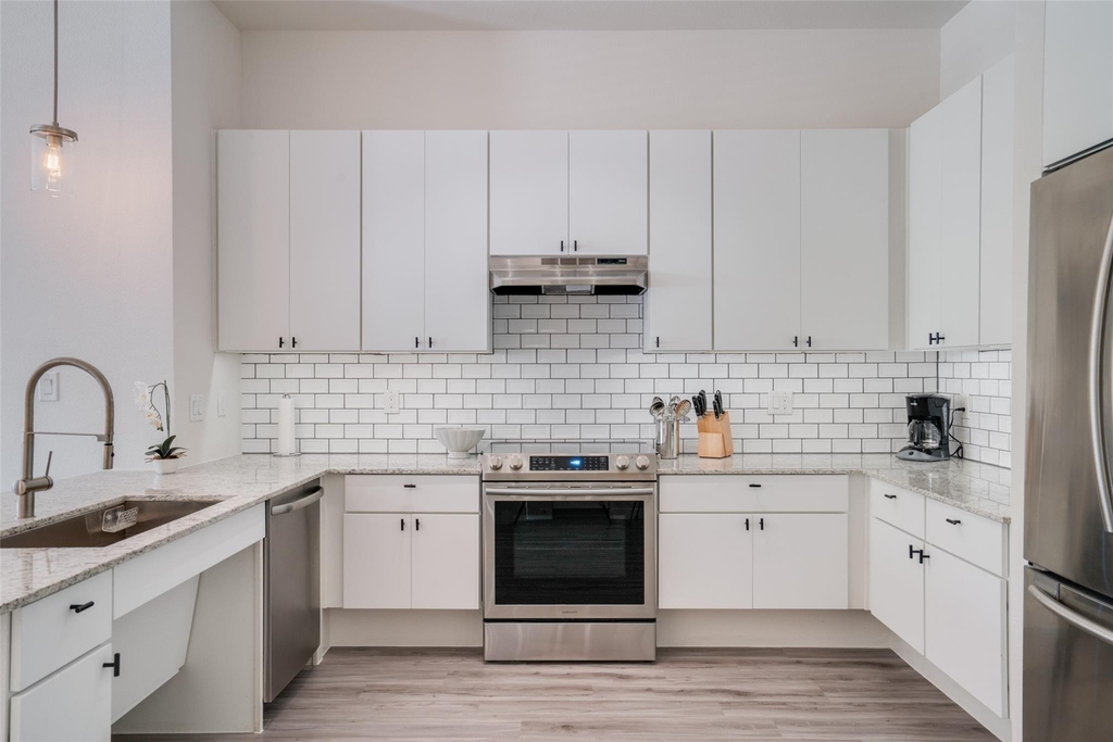 209 Wimberly Street - Photo 2