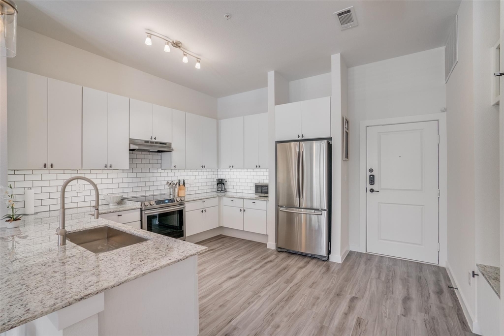 209 Wimberly Street - Photo 3