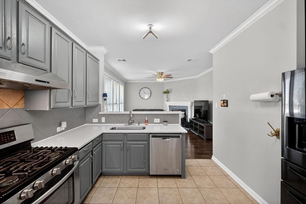 9633 Anns Way - Photo 18