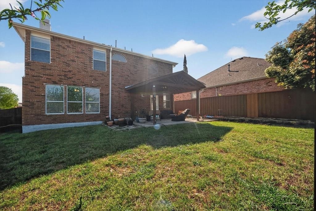 9633 Anns Way - Photo 37