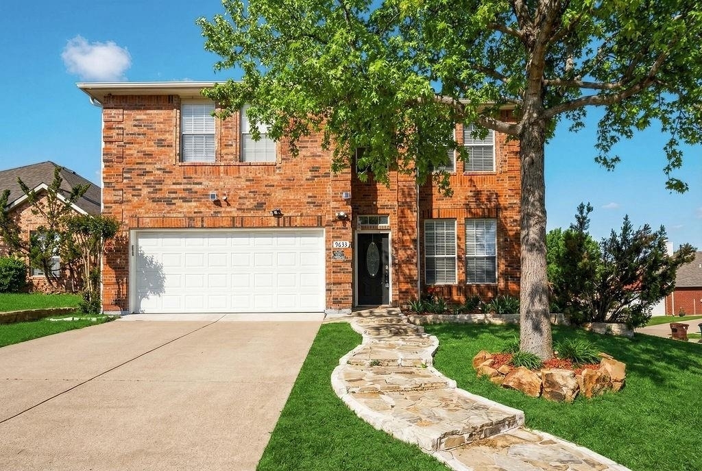 9633 Anns Way - Photo 1
