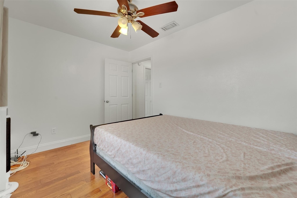 3021 Waterfront Circle - Photo 9