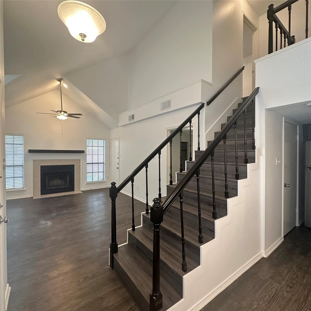 449 Harris Street - Photo 0