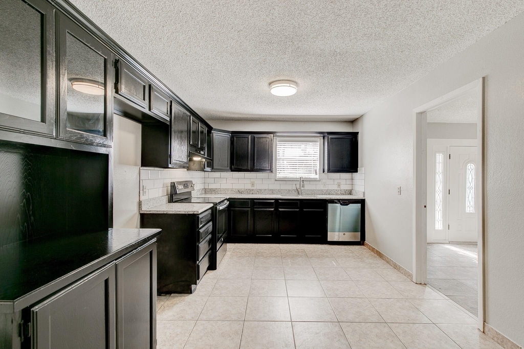 2422 Jewell Drive - Photo 1