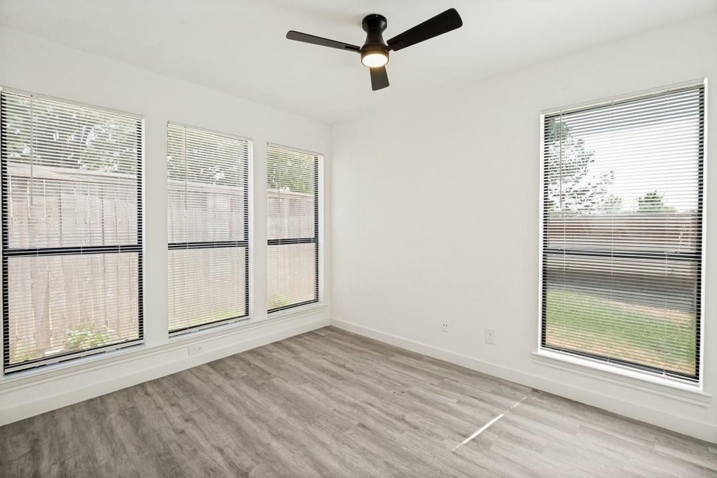 18240 Midway Road - Photo 14