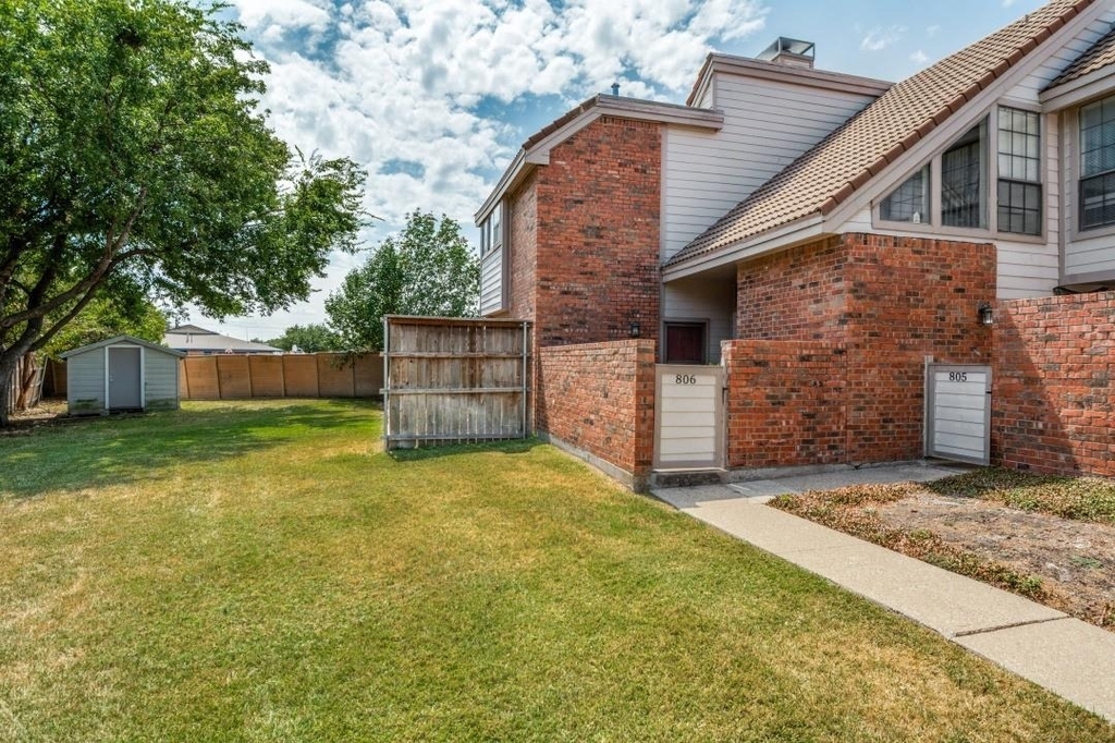 18240 Midway Road - Photo 1