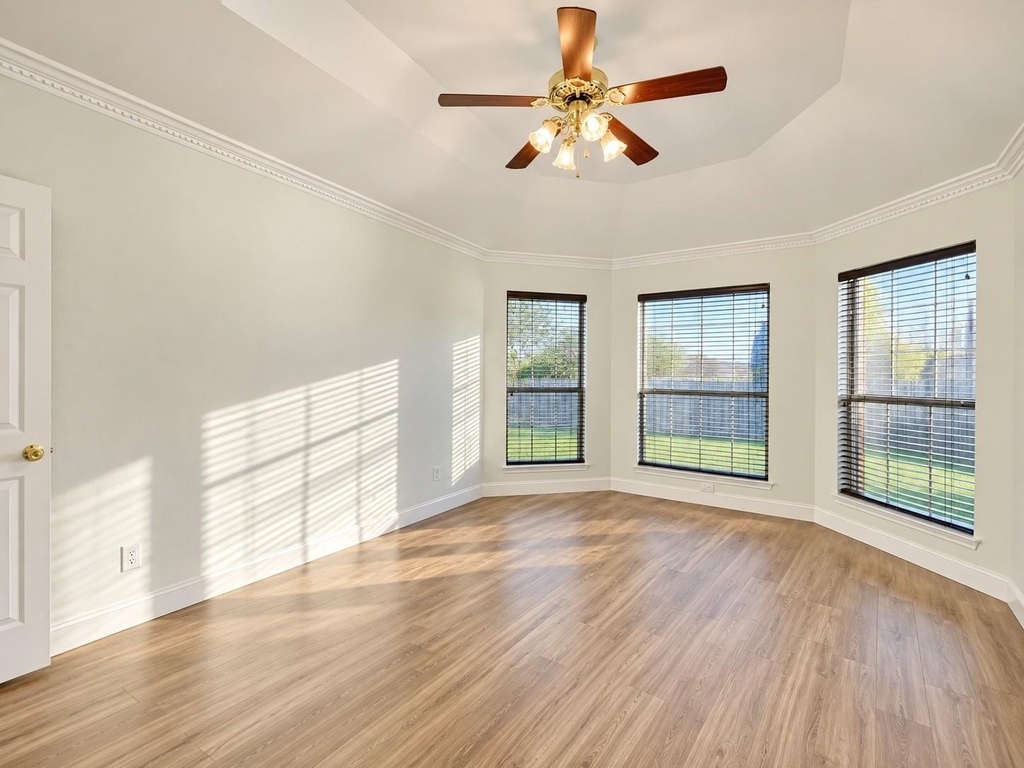 4628 Mustang Drive - Photo 13