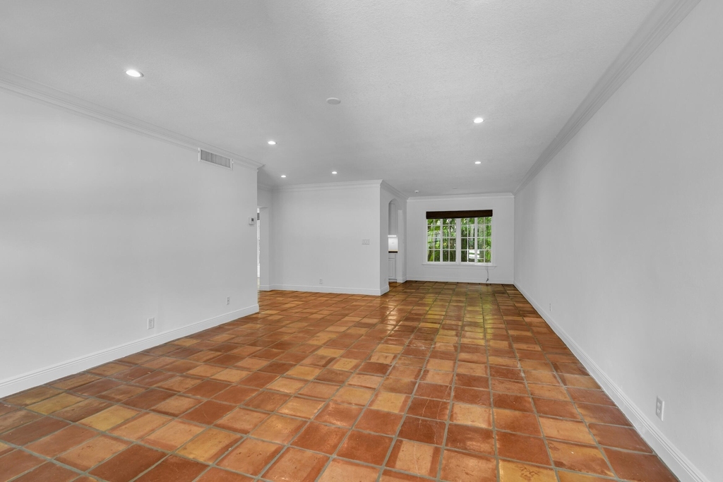 770 E Camino Real - Photo 2