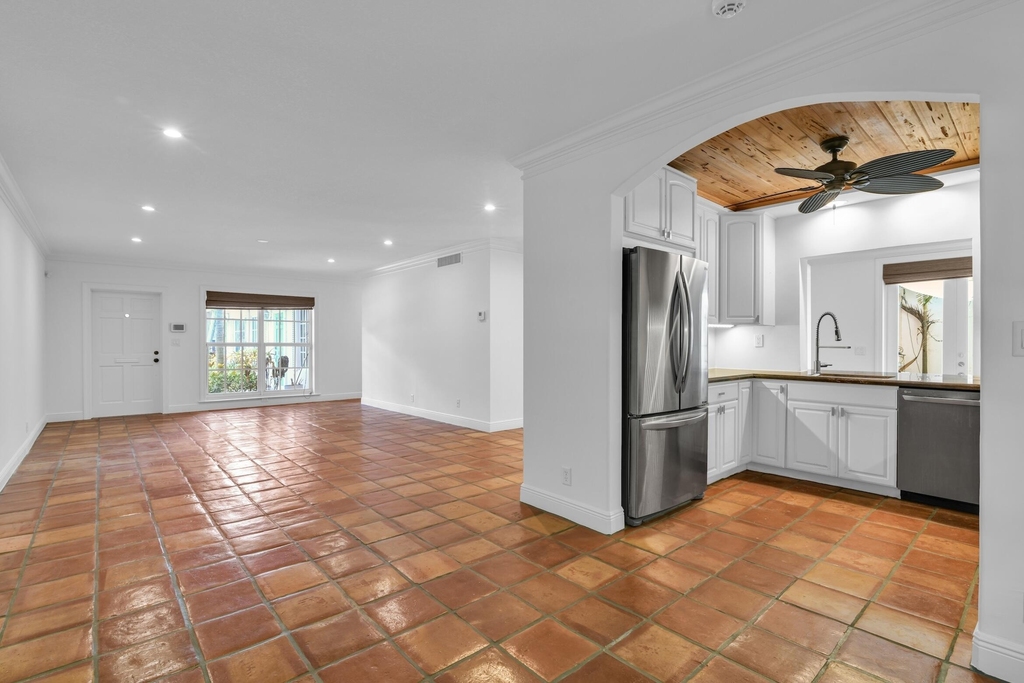 770 E Camino Real - Photo 4