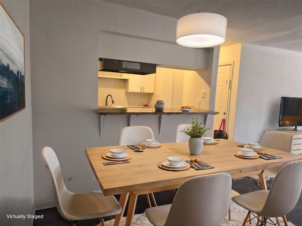 8110 Skillman Street - Photo 2