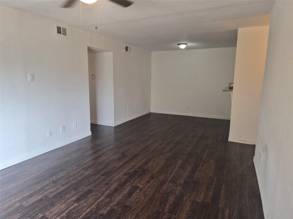 8110 Skillman Street - Photo 8