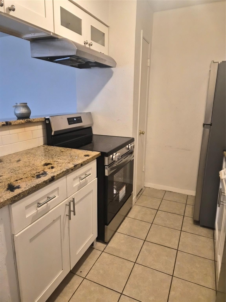 8110 Skillman Street - Photo 3