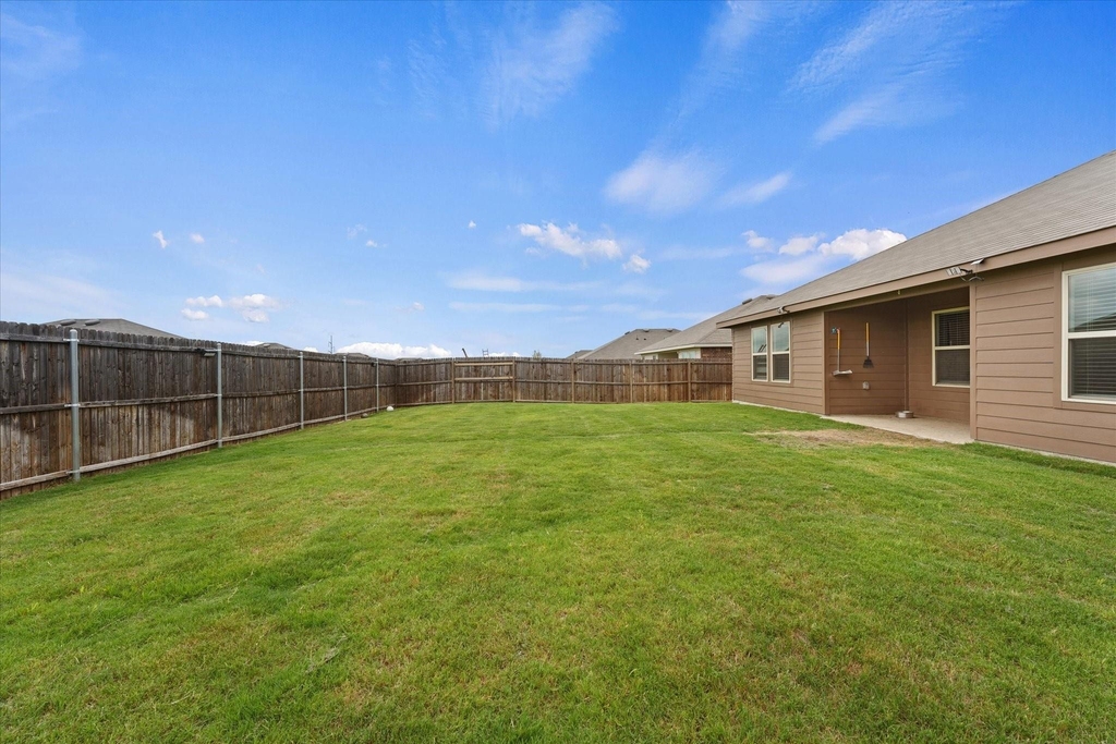 1403 Thunder Canyon Way - Photo 27