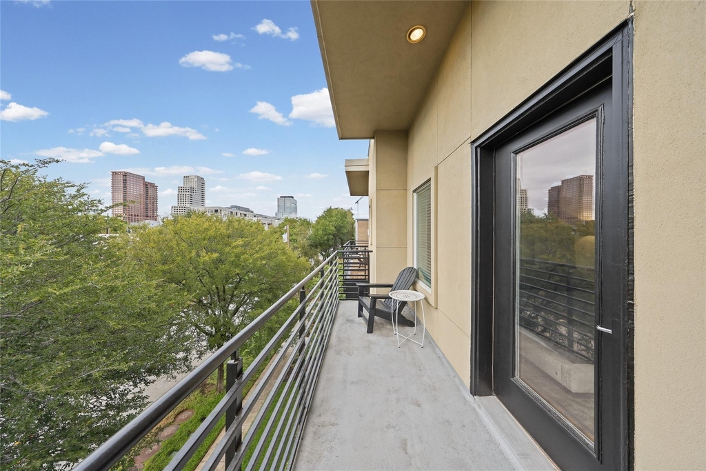 4312 Mckinney Avenue - Photo 33