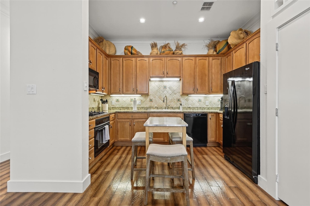 4312 Mckinney Avenue - Photo 18