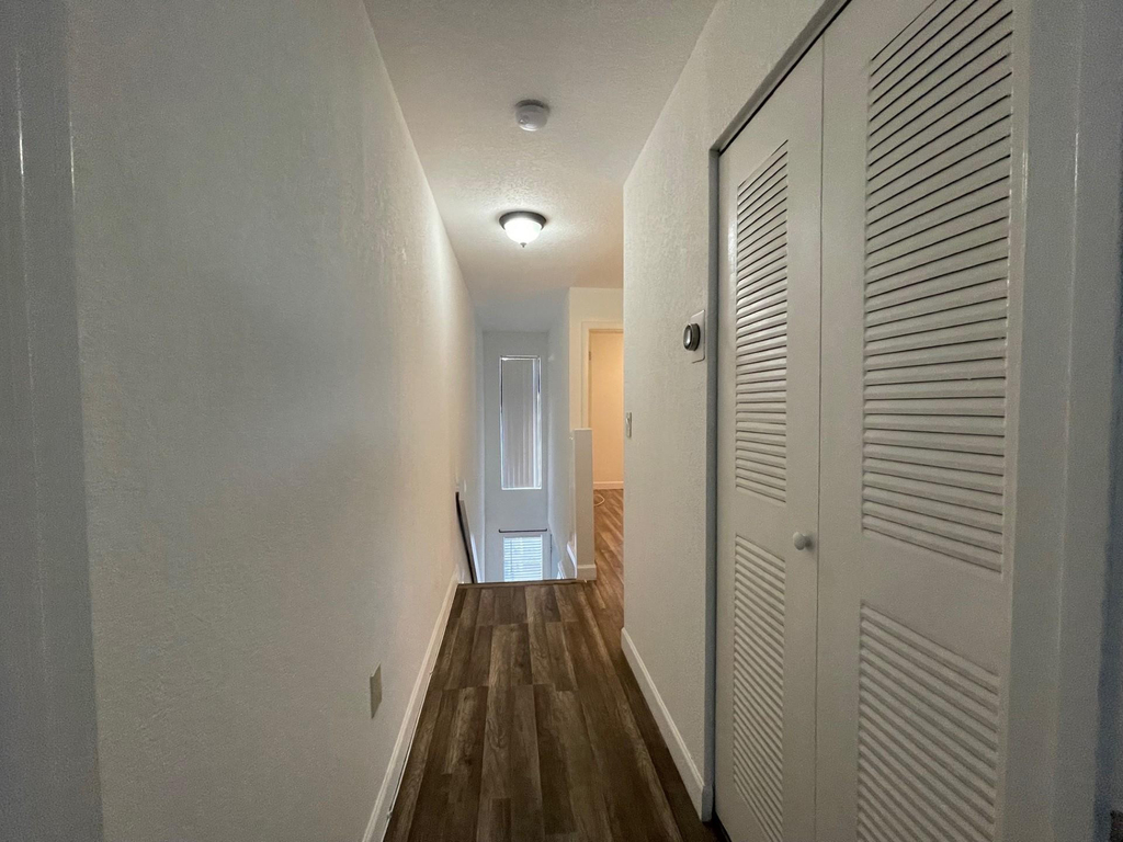 5200 Nw 31st Avenue - Photo 10