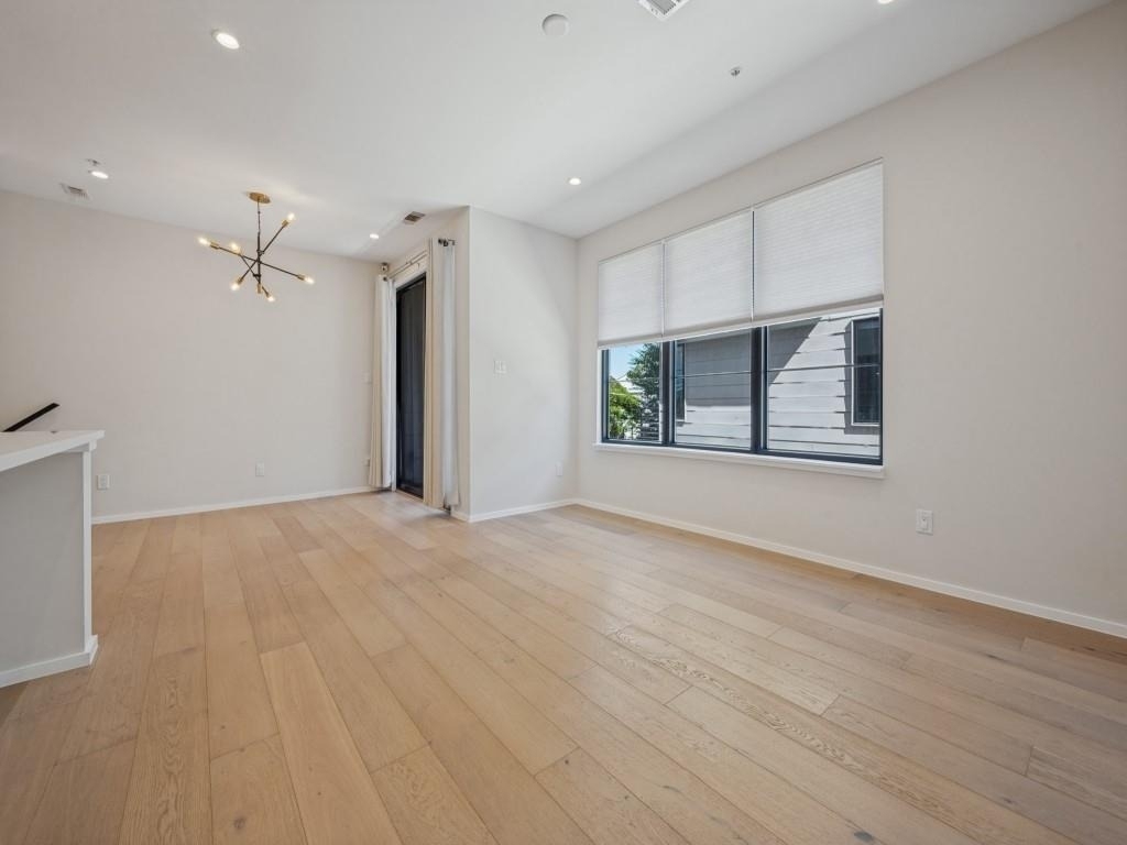 6028 Hudson Street - Photo 5