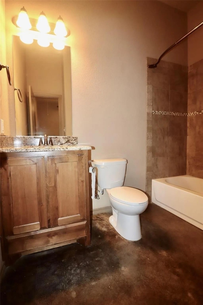 663 W Tarleton Street - Photo 8