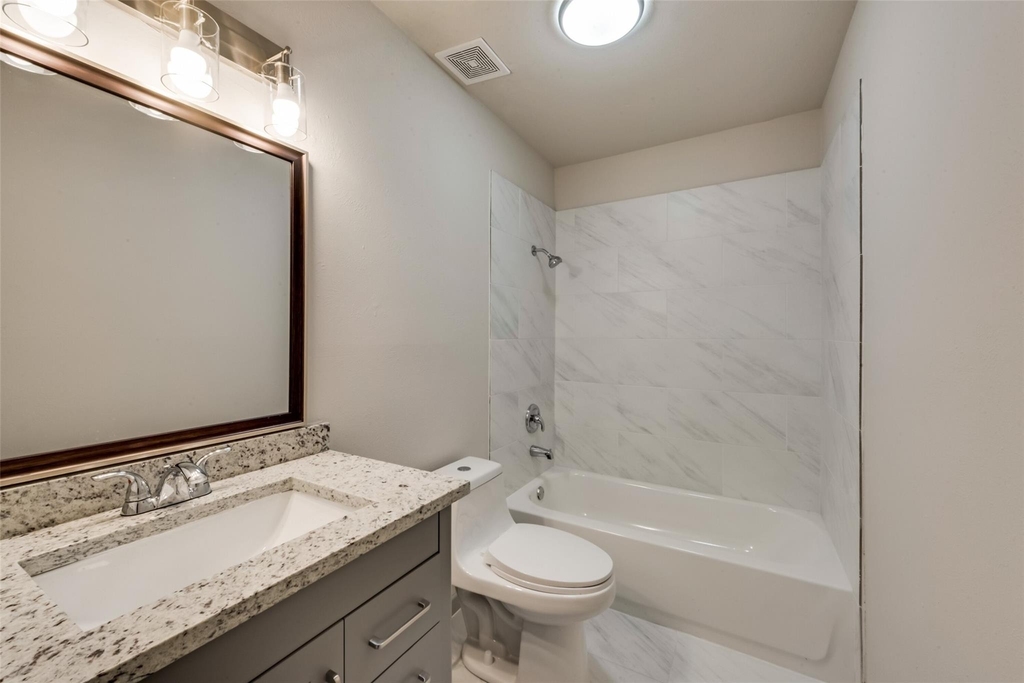 7021 Lincolnshire Lane - Photo 17