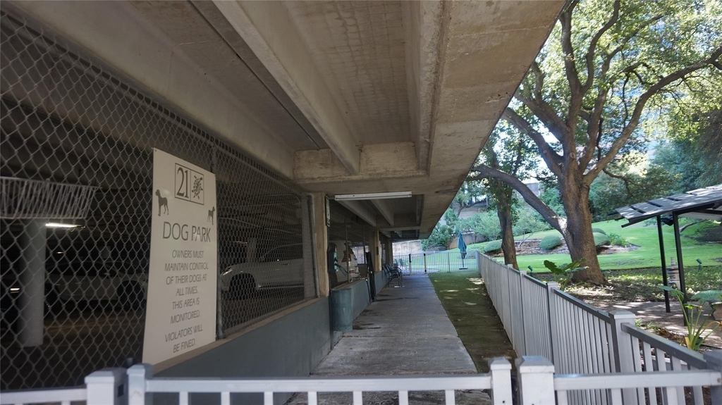 3883 Turtle Creek Boulevard - Photo 23