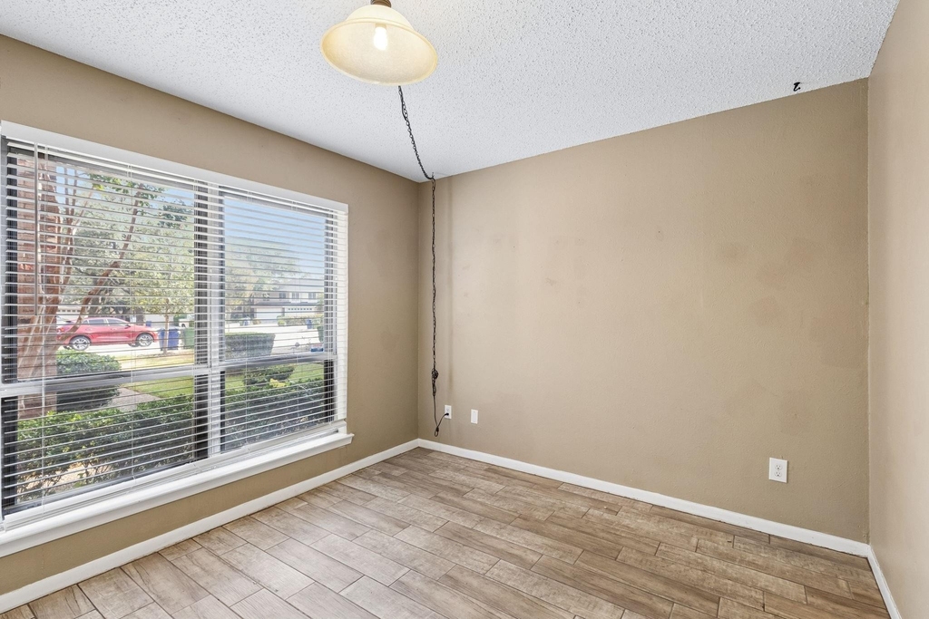 1806 Lakecrest Court - Photo 16