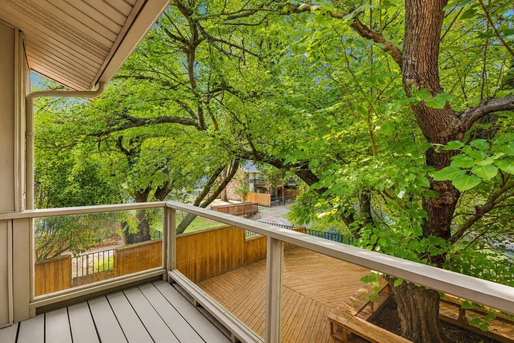 1806 Lakecrest Court - Photo 33