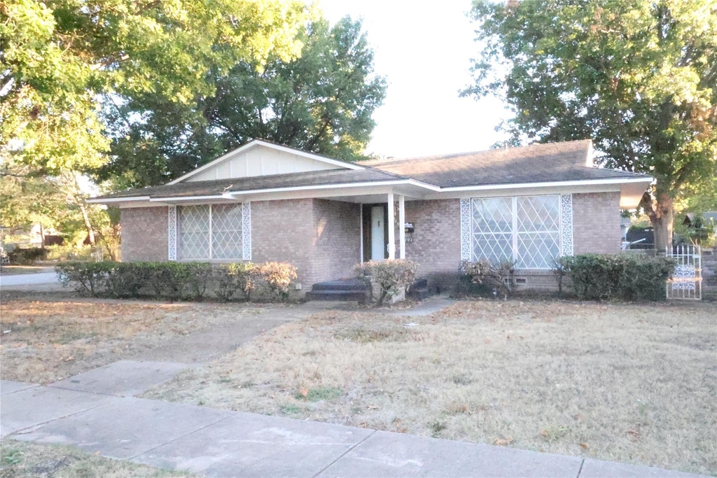 1202 Alamo Lane - Photo 0