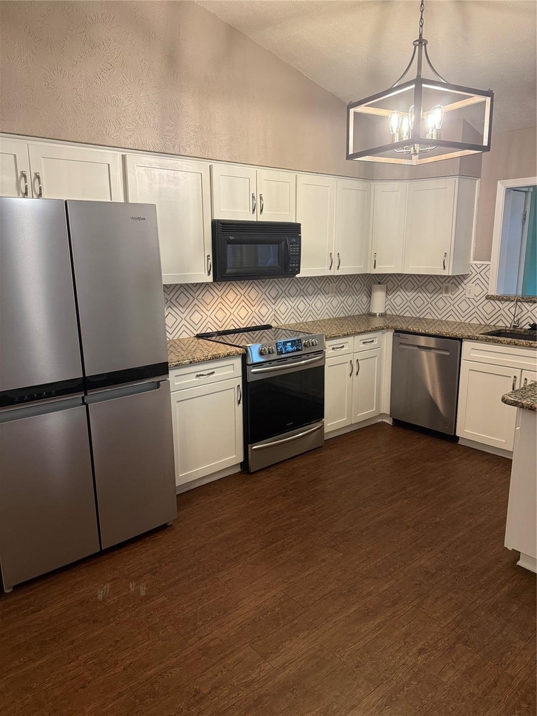 306 Timberleaf Drive - Photo 3