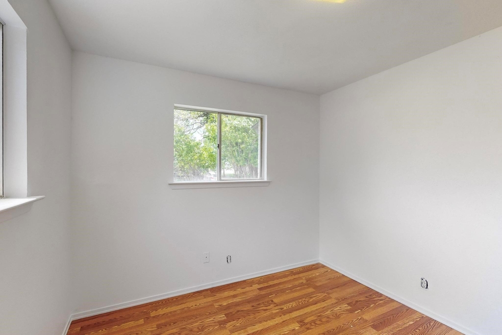 304 Nw Summercrest Boulevard - Photo 13