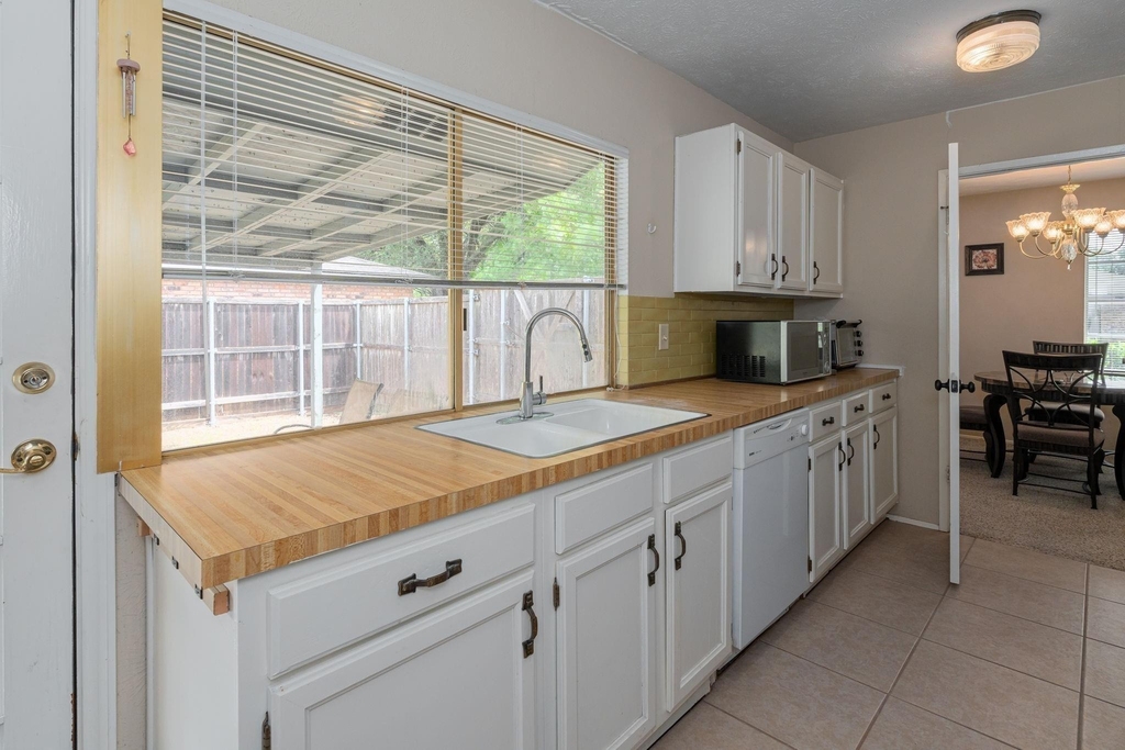 1201 Whitehall Drive - Photo 8