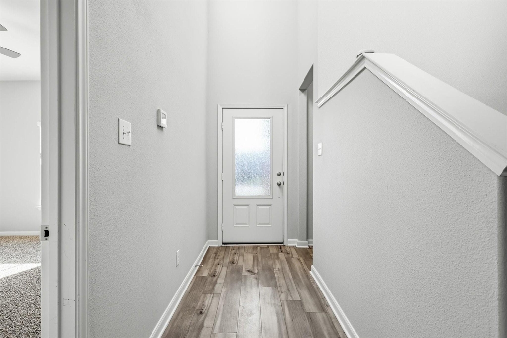 2029 Yarbrough Drive - Photo 2