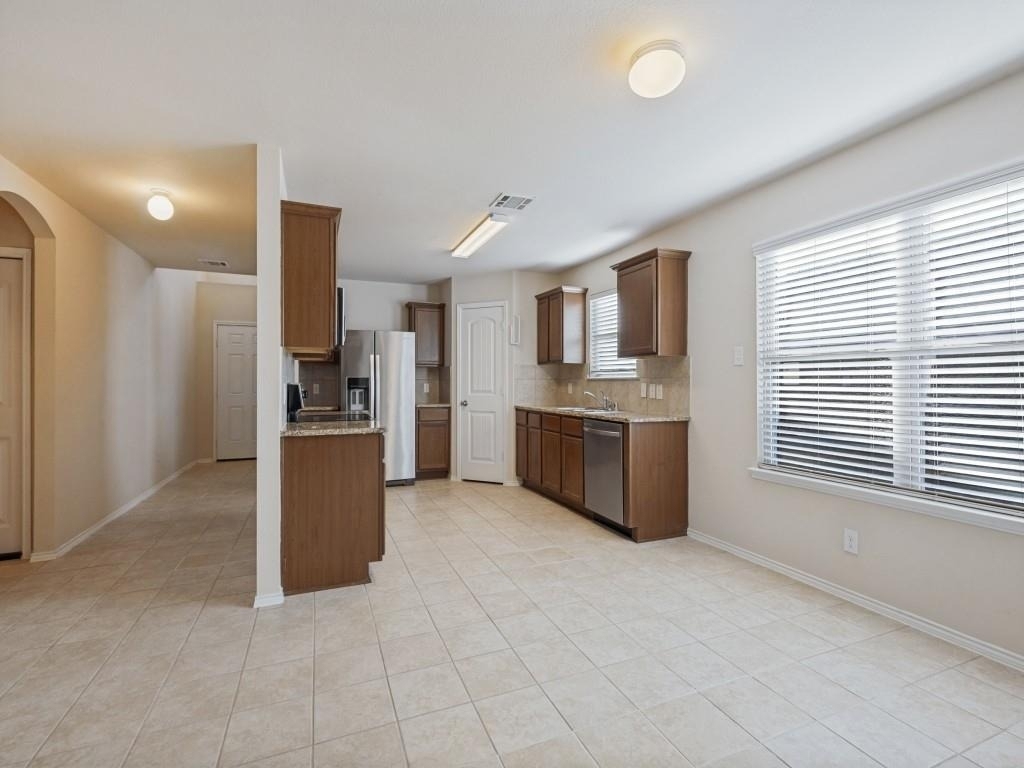 1201 Jasper Crossing - Photo 4