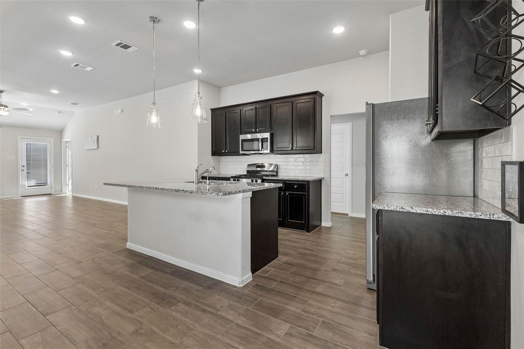 14068 Drover Street - Photo 4