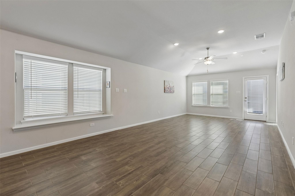 14068 Drover Street - Photo 3